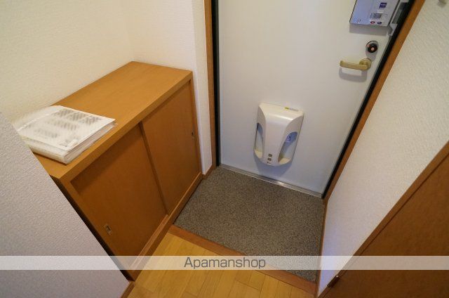 グランドールコートの玄関写真