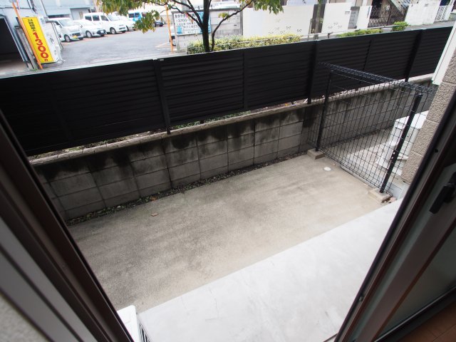バルコニー　南向きのお部屋のバルコニー♪(別部屋)