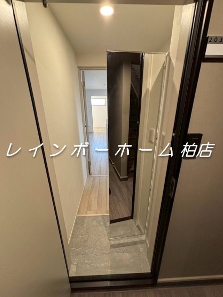 玄関　同施工。参考写真。