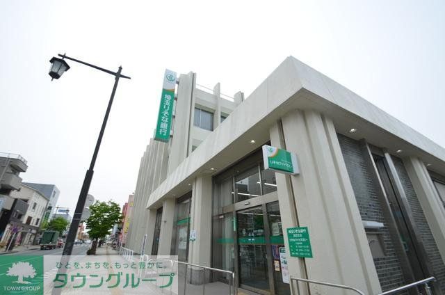 銀行　埼玉りそな銀行蓮田支店（銀行）まで726m