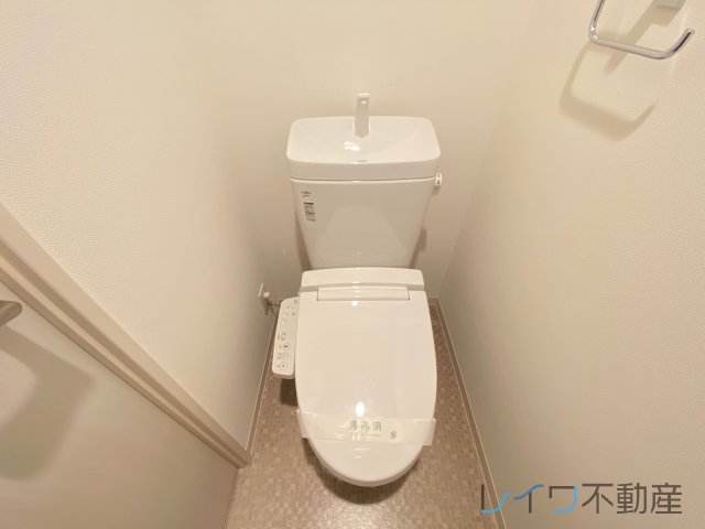 クレビオス難波EASTのトイレ写真