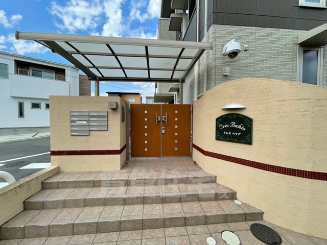 南海高野線 北野田駅 徒歩27分 3階建 築17年の外観写真