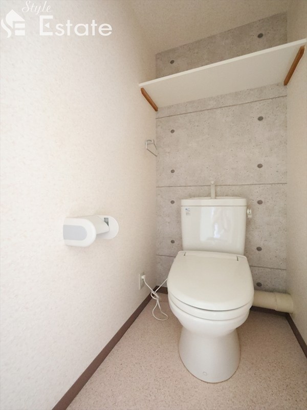 名鉄名古屋本線 山王駅 徒歩12分 8階建 築24年のトイレ写真