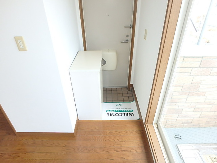 ジュネパレス大塚の玄関写真