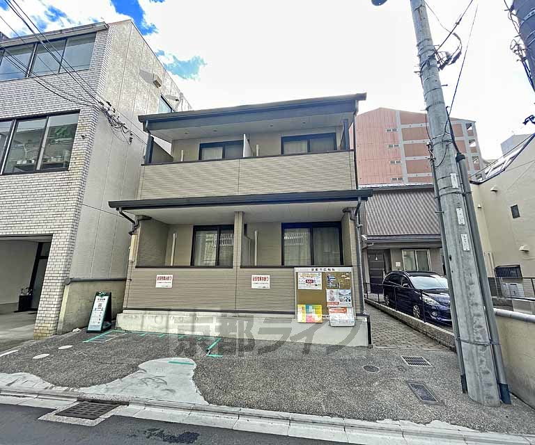 レオパレス青嶺の外観写真