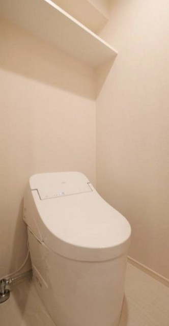 トイレ　別部屋同仕様タイプ