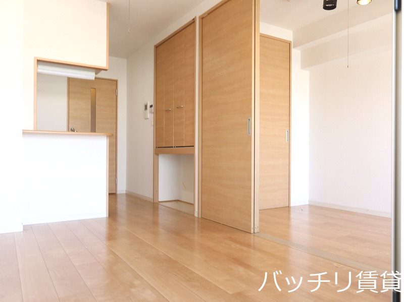 居室・リビング　画像は別号室イメージの為、現況を優先いたします。