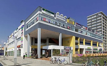 ショッピングセンター　フレスポ若葉台EAST（ショッピングセンター）まで4569m