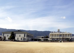小学校　新庄小学校（小学校）まで337m