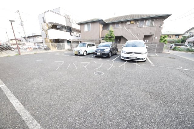 駐車場　駐車スペースです