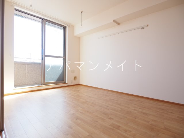 その他部屋・スペース　使い勝手のいい寝室です