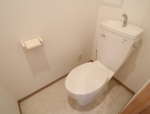 トイレ　シンプルで使いやすいトイレです