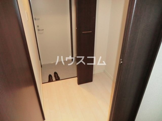 リヴェール末広の玄関写真