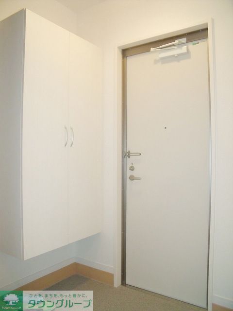 玄関　お部屋探しは【タウンハウジング蘇我店】にお任せ下さい♪