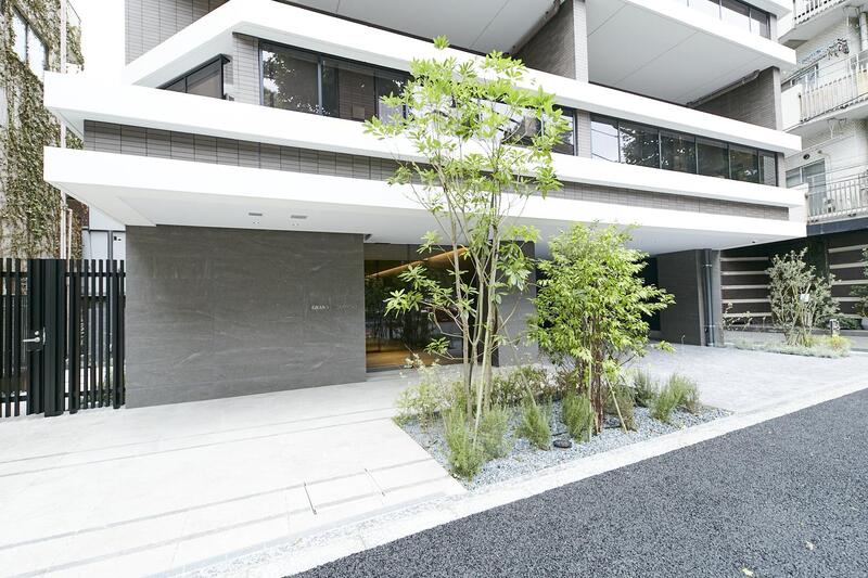 東京メトロ千代田線 乃木坂駅 徒歩10分 10階建 築3年の外観写真