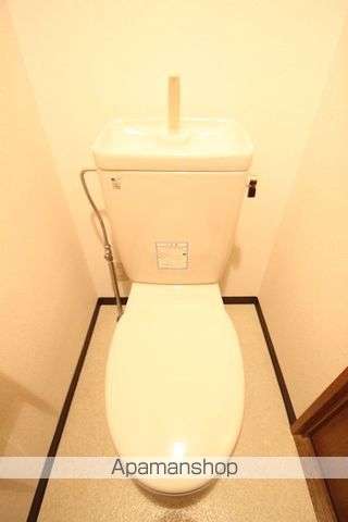 東京メトロ丸ノ内線 中野坂上駅 徒歩5分 3階建 築29年のトイレ写真