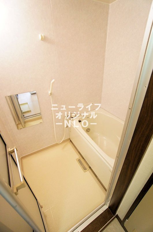 バス・シャワールーム　※同建物他部屋になります。現状優先です。