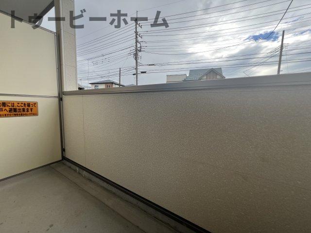 バルコニー　バルコニーからの眺めを楽しみながら食事をしませんか