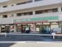 コンビニ　ローソンストア１００川崎登戸店（コンビニ）まで200m