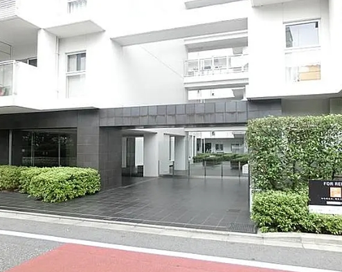 エントランス　☆共用設備もキレイ☆