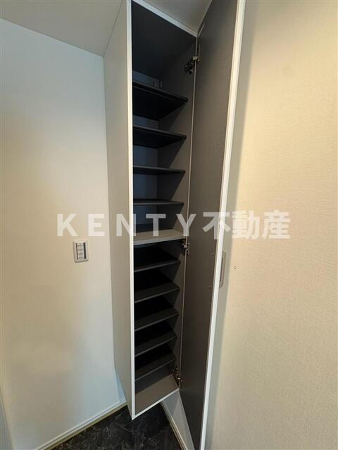 収納　たっぷりとした収納スペースです