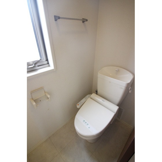 メゾンレーヴIIのトイレ写真