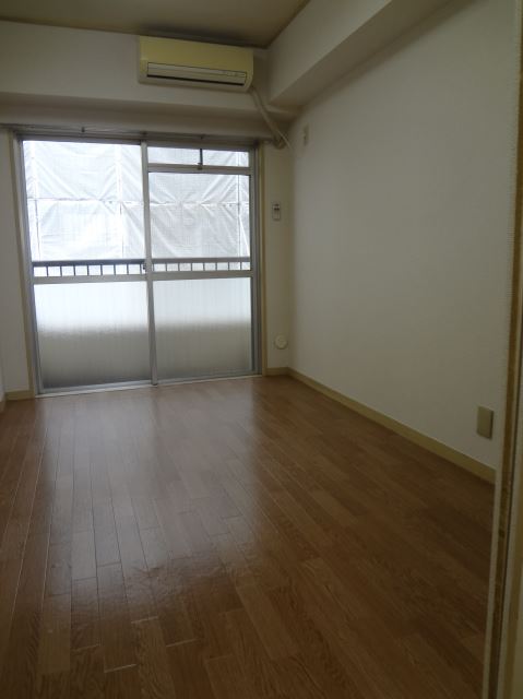 光建ハイム東尾久の居間写真