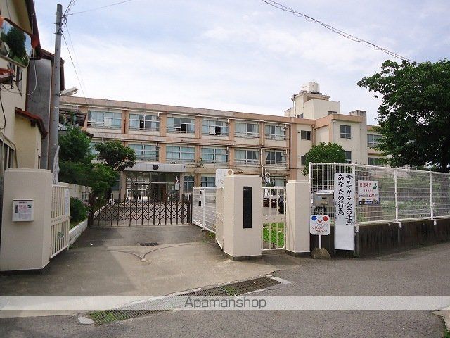 小学校　野崎小学校様（小学校）まで240m