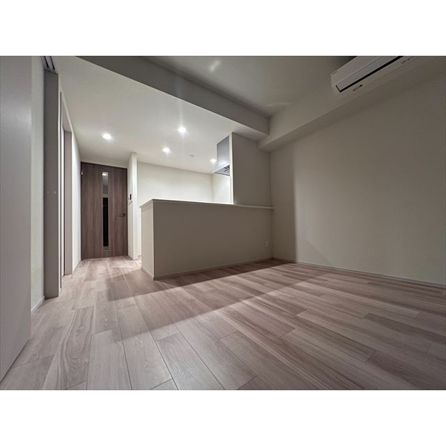 居室・リビング　※写真は０５０１号室