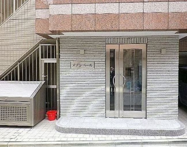 エントランス　メゾンベール　荒川区西日暮里2