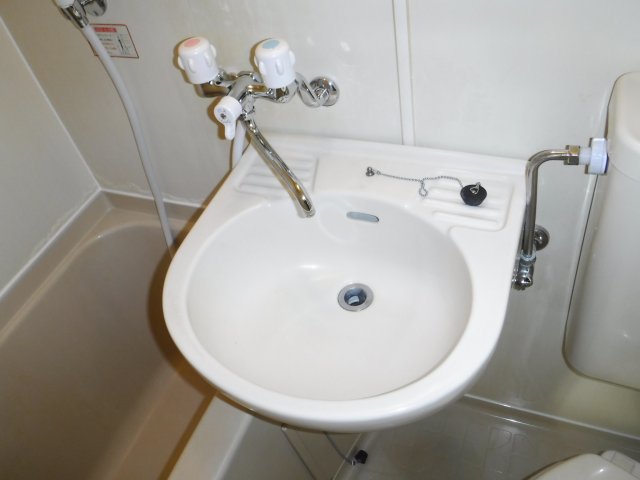 洗面設備　他のお部屋の参考写真となります。