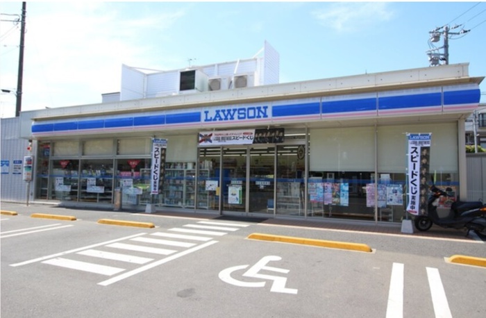 コンビニ　ローソン 横浜菅田町店（コンビニ）まで721m