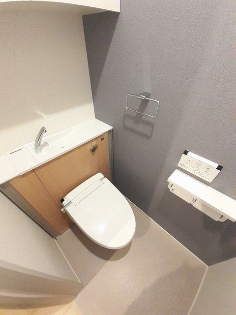トイレ　アンソレイエ町屋　荒川区荒川４