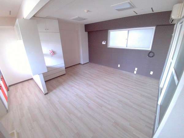 その他部屋・スペース　※写真は同タイプの別部屋です。床色など現状優先
