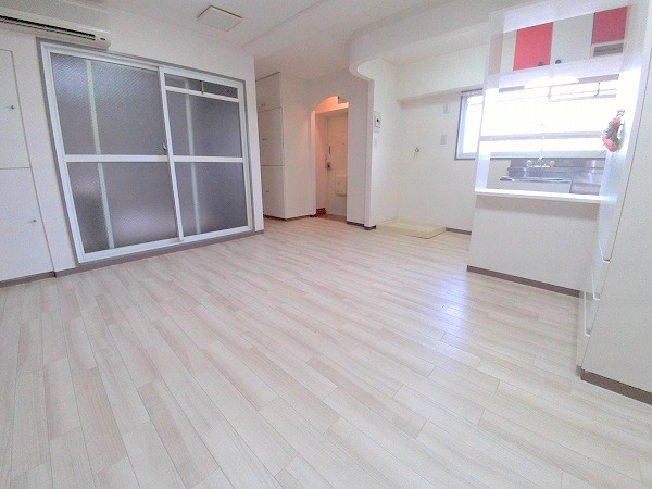 その他部屋・スペース　※写真は同タイプの別部屋です。床色など現状優先