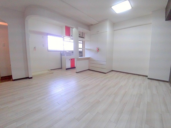 居室・リビング　※写真は同タイプの別部屋です。床色など現状優先