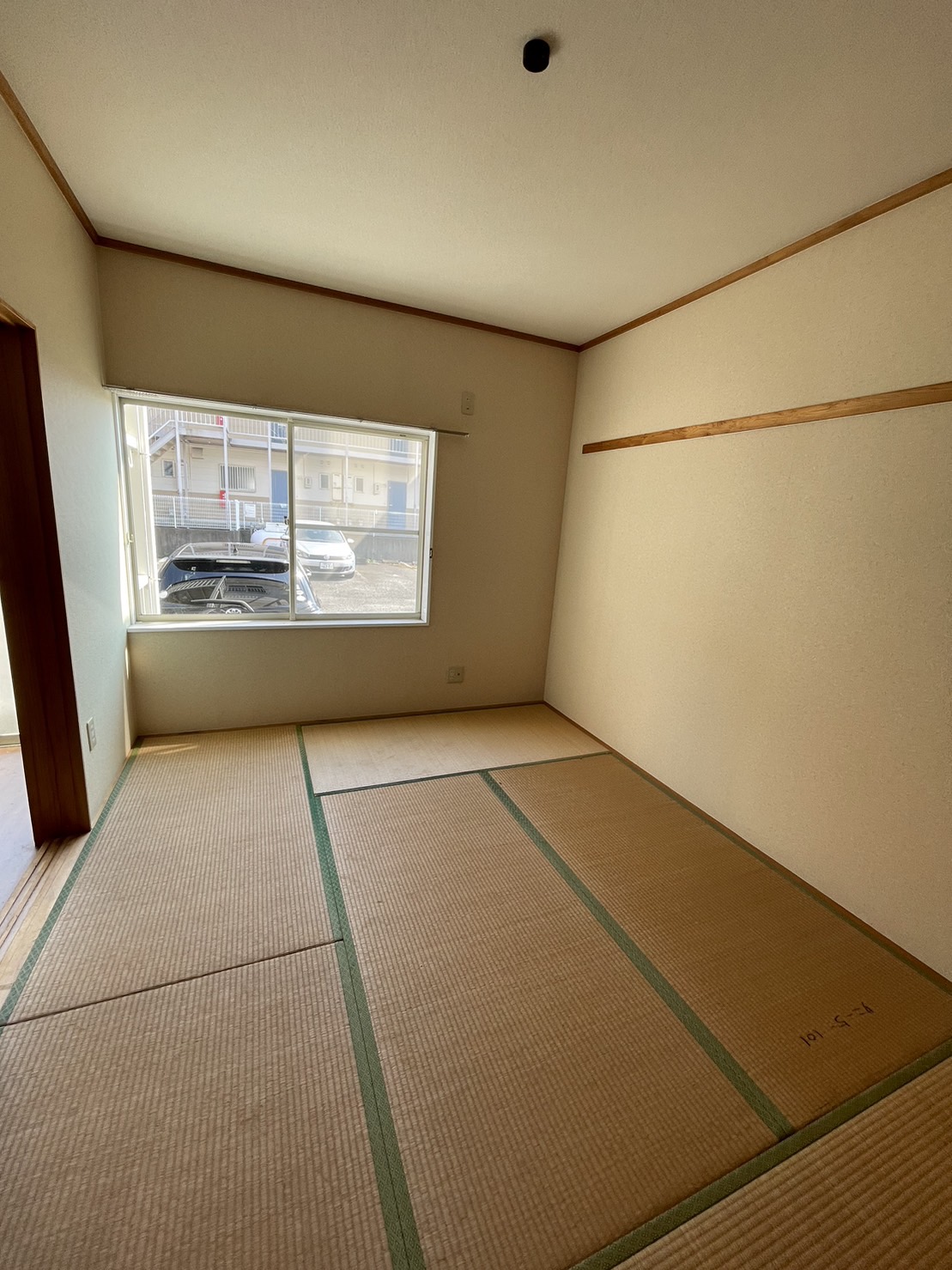 ＪＲ東海道本線 東静岡駅 徒歩36分 2階建 築32年の居間写真