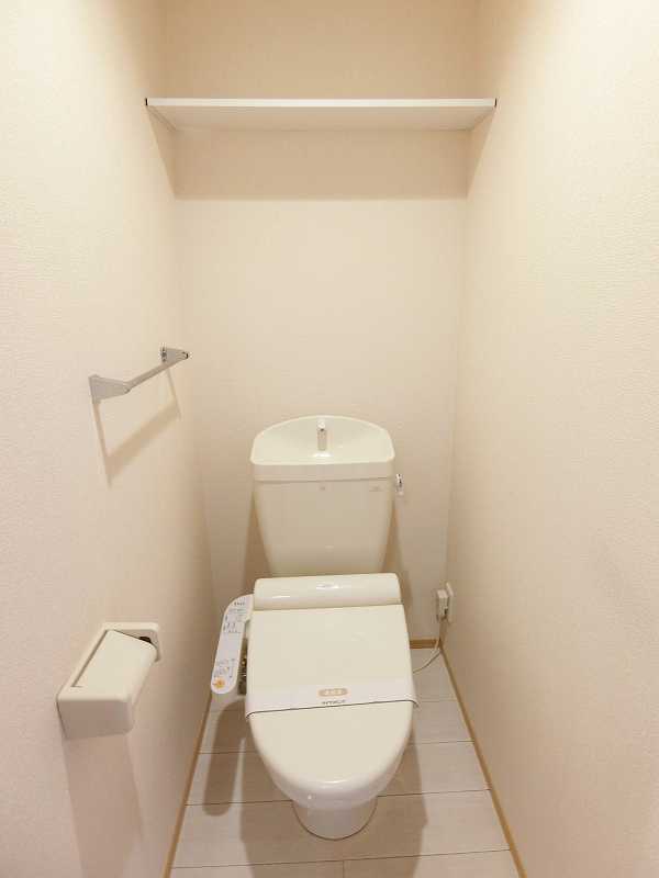 トイレ　※同物件、別部屋になります。