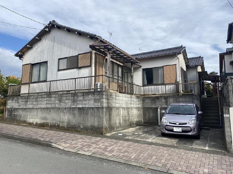 山田貞子一戸建の建物外観