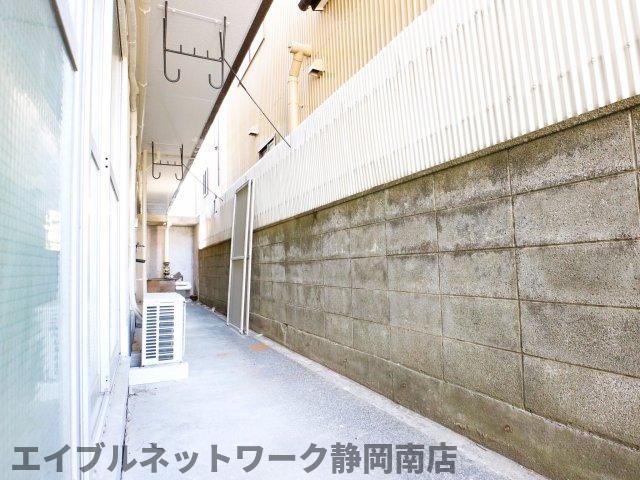 バルコニー　お洗濯にも便利なバルコニー付き