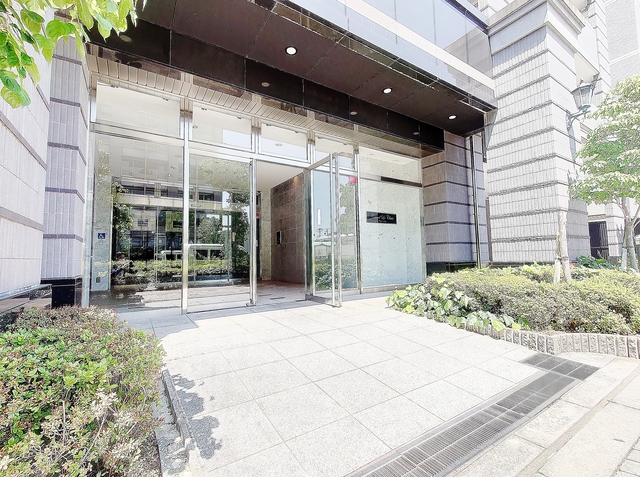 エントランス　アプローチ～エントランス