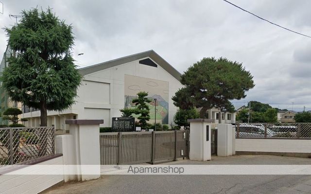 中学校　土浦市立土浦第四中学校（中学校）まで1101m