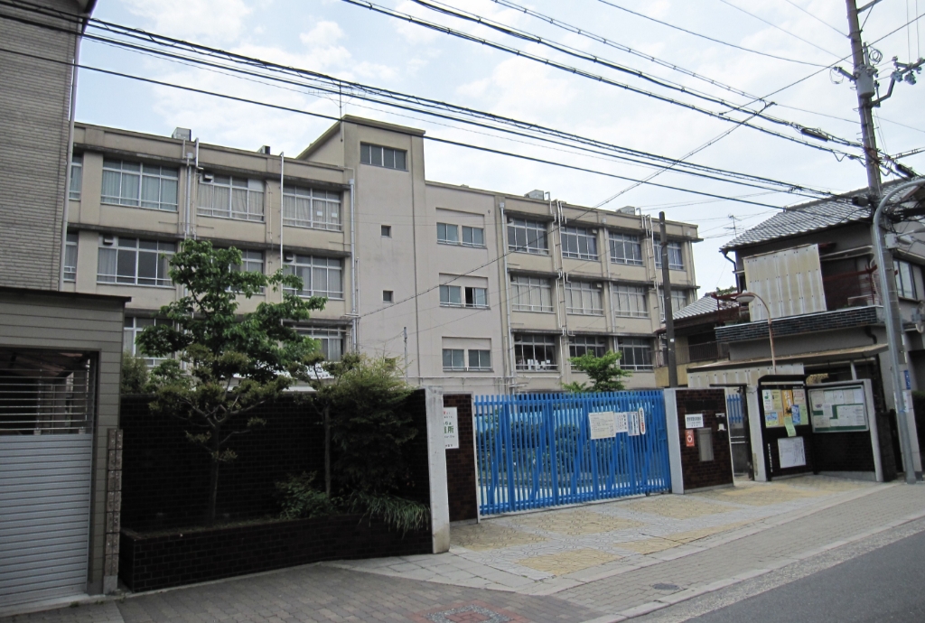 【大阪市東淀川区南江口のマンションの小学校】