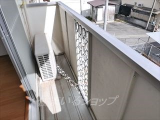 【広島市安佐北区深川のアパートのバルコニー】