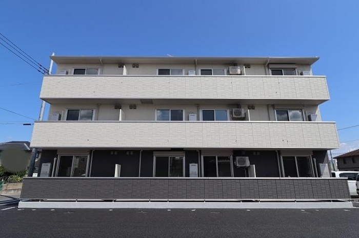 リアルコートEの建物外観