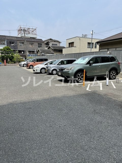 【ベルメゾン堺の駐車場】