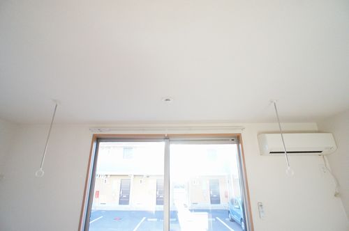 その他設備　室内物干し