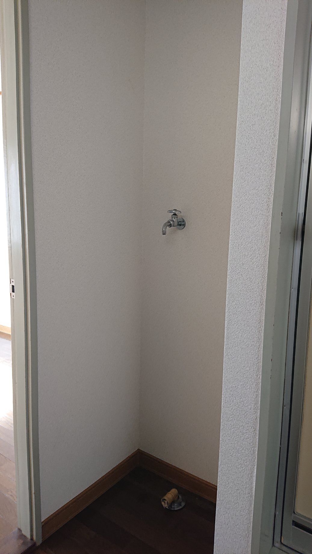 その他設備　洗濯機置場です。小ぶりな洗濯機が良いと思います。