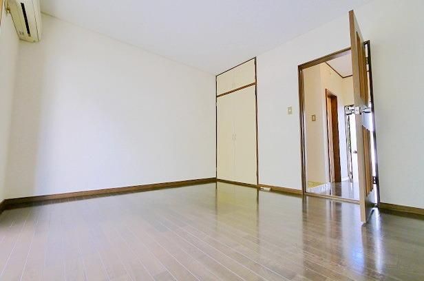 居室・リビング　開放的な室内です♪