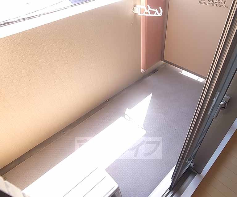 バルコニー　広いバルコニー